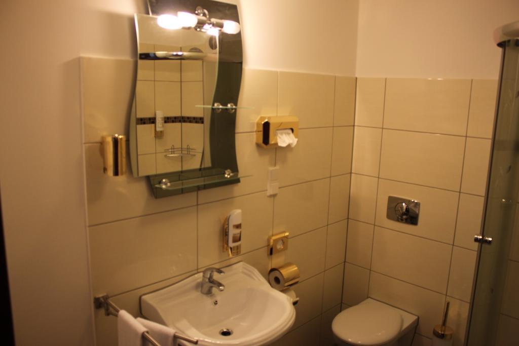 As Hotel Гёттинген Экстерьер фото