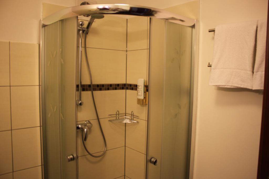 As Hotel Гёттинген Номер фото