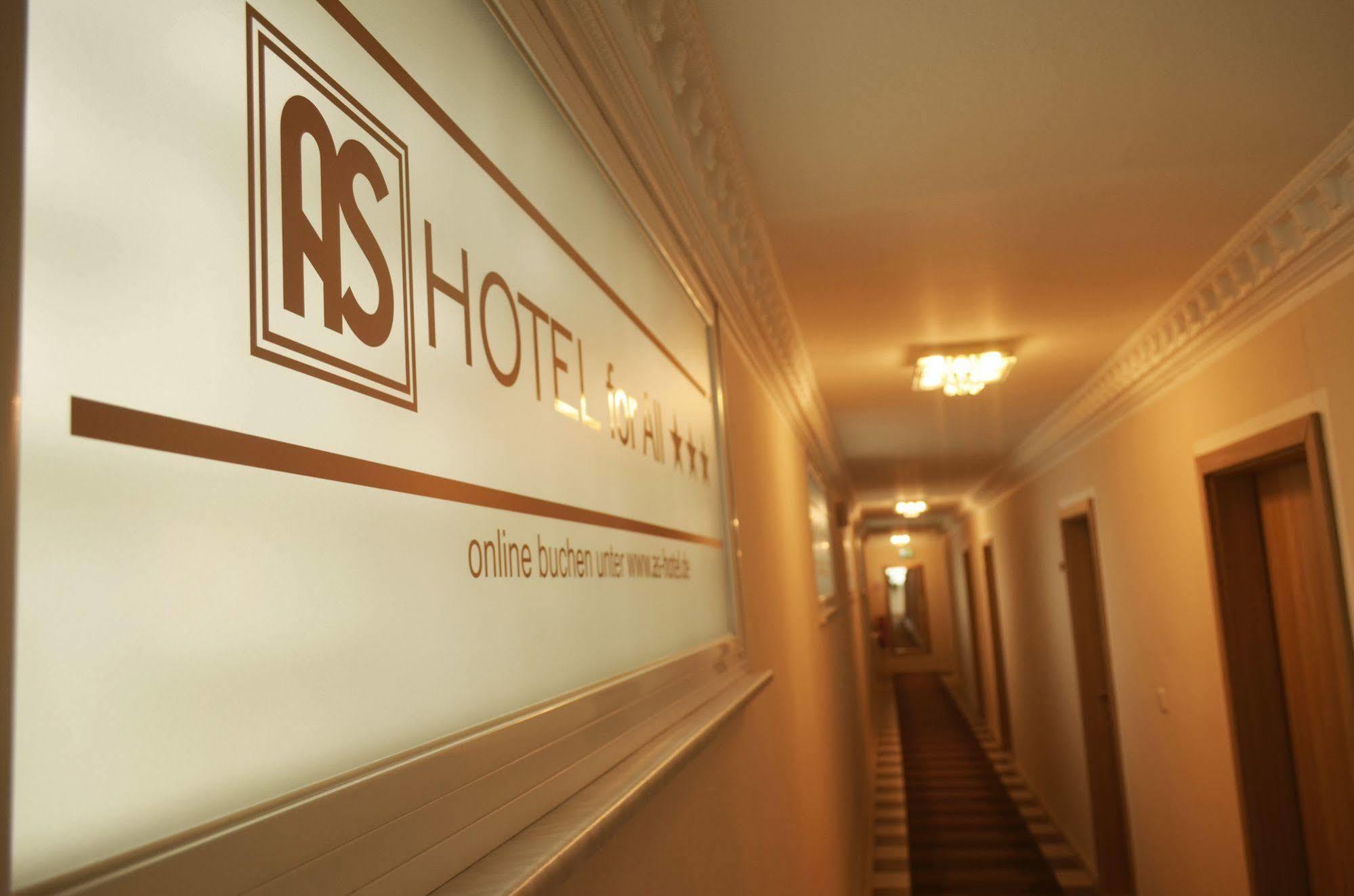 As Hotel Гёттинген Экстерьер фото